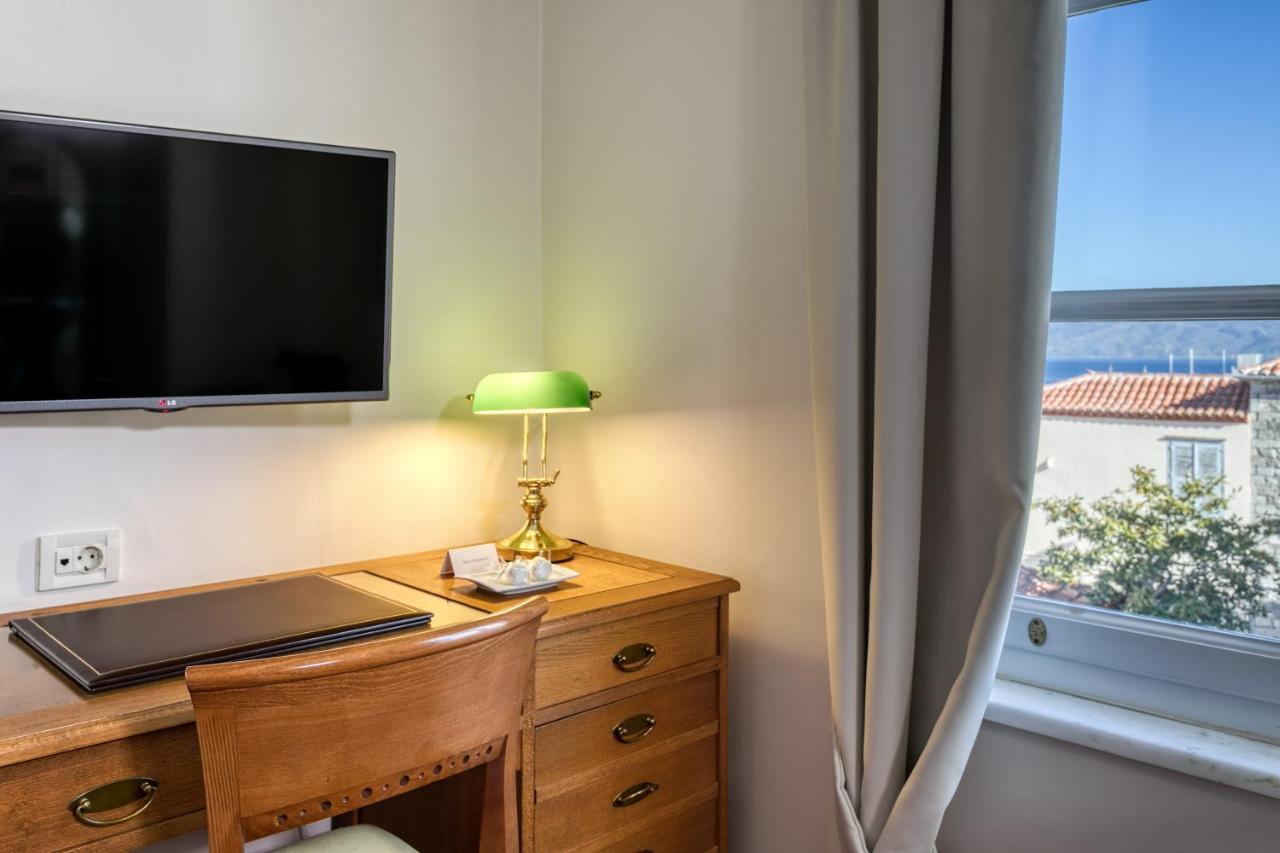 Hotel Leto Hydra Buitenkant foto