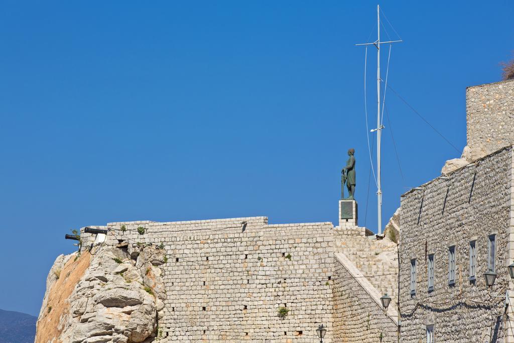 Hotel Leto Hydra Buitenkant foto